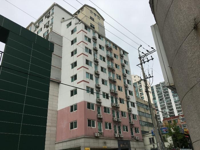 경상남도 진주시 진양호로 195-5, 9층1001호 (평거동,순화 씨저스팰리스 오피스텔) · 지번주소: 경상남도 진주시 평거동 300-2 법원경매 물건 대표사진