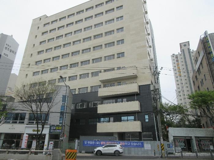 광주광역시 남구 대남대로 49, 에이동 지하층 비101호 (방림동,천진시그니처오피스텔) · 지번주소: 광주광역시 남구 방림동 119-3 법원경매 물건 대표사진