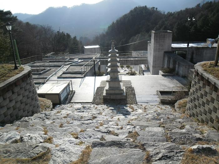 법원경매 2022타경2985 사진2 | 가평군 청평면 수리재길 218-136 종교시설 경매