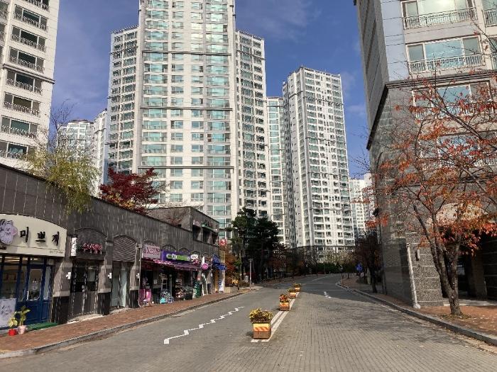 법원경매 2022타경71355 사진4 | 고양시 일산서구 하이파크3로 아파트 경매