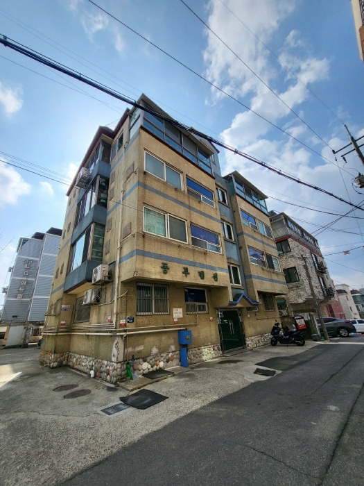 경기도 부천시 소사구 부광로35번길 44, 102호 (괴안동,동부빌라) · 지번주소: 경기도 부천시 소사구 괴안동 158-5 법원경매 물건 대표사진