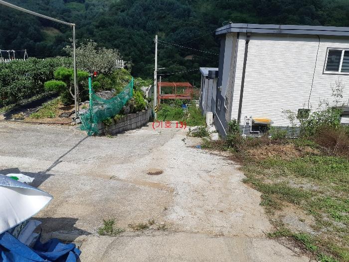 법원경매 2021타경82928 사진5 | 가평군 가평읍 두밀리 150-2 펜션(캠핑장) 경매