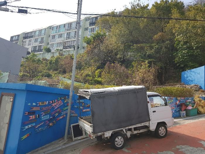 법원경매 2023타경108945 사진2 | 부산 사하구 감천동 12-428 토지 경매