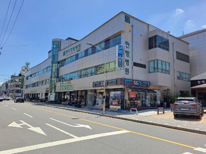 경상남도 진주시 촉석로 178, 3동 101호 (중안동,중앙병원장례식장) · 지번주소: 경상남도 진주시 중안동 4 법원경매 물건 대표사진