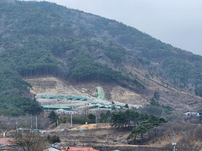 경남 산청군 금서면 동의보감로150번길 143-14 (주3동)구) 경상남 펜션(캠핑장) 경매 물건 사진