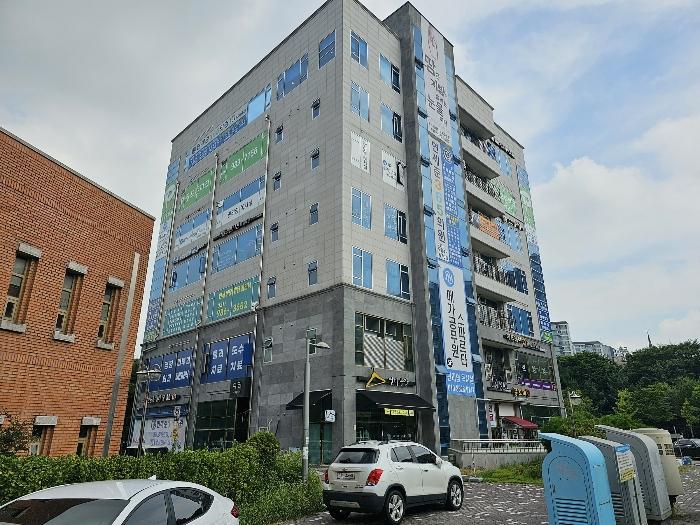 경기도 김포시 청송로 8, 2층201호 (장기동,석권에듀프라자) · 지번주소: 경기도 김포시 장기동 1917-1 법원경매 물건 대표사진