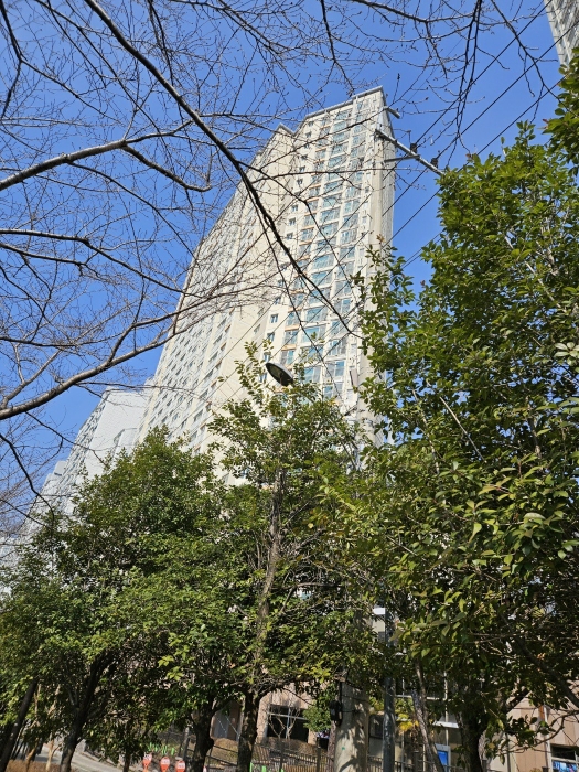 부산광역시 북구 만덕1로 25-9, 601동 18층1802호 (만덕동,금정산 센트럴 포레) · 지번주소: 부산광역시 북구 만덕동 830-49 법원경매 물건 대표사진
