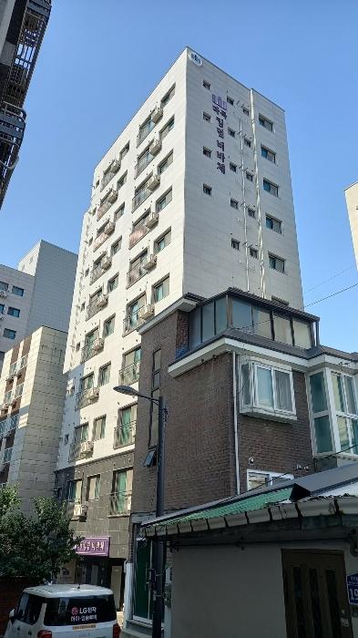 서울특별시 강서구 방화동로5가길 19-5, 제10층 제1004호 (방화동, 마곡킹덤비바체) · 지번주소: 서울특별시 강서구 방화동 612-197 법원경매 물건 대표사진