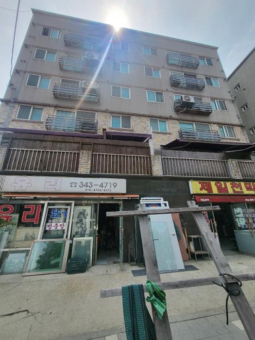 법원경매 2024타경2185 사진4 | 부천시 원미구 지봉로 다세대주택 경매
