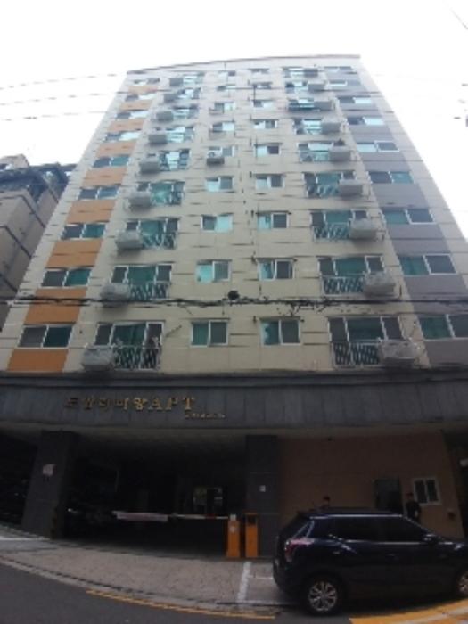 서울특별시 강서구 곰달래로22길 15, 제9층 제902호 (화곡동, 도양라비앙아파트) · 지번주소: 서울특별시 강서구 화곡동 918-14 법원경매 물건 대표사진