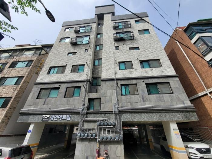 서울특별시 강서구 강서로15길 52, 제3층 제301호 (화곡동,경민아트빌) · 지번주소: 서울특별시 강서구 화곡동 347-12 법원경매 물건 대표사진