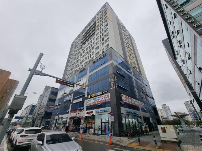 전라남도 무안군 삼향읍 대죽동로16번길 25, 3층304호 (도휘에드가8차오피스텔) · 지번주소: 전라남도 무안군 삼향읍 남악리 2250 법원경매 물건 대표사진