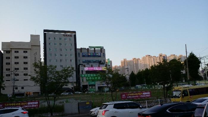 충청남도 천안시 서북구 성정공원3길 29, 5층505호 (성정동,해피드림) · 지번주소: 충청남도 천안시 서북구 성정동 1414 법원경매 물건 대표사진