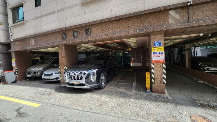 법원경매 2024타경2011 사진2 | 부산 부산진구 중앙대로989번길 다세대주택 경매