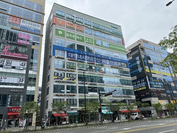 경기도 고양시 덕양구 지축로 70, 2층211호 (지축동,지축푸리마타워) · 지번주소: 경기도 고양시 덕양구 지축동 1005-4 법원경매 물건 대표사진