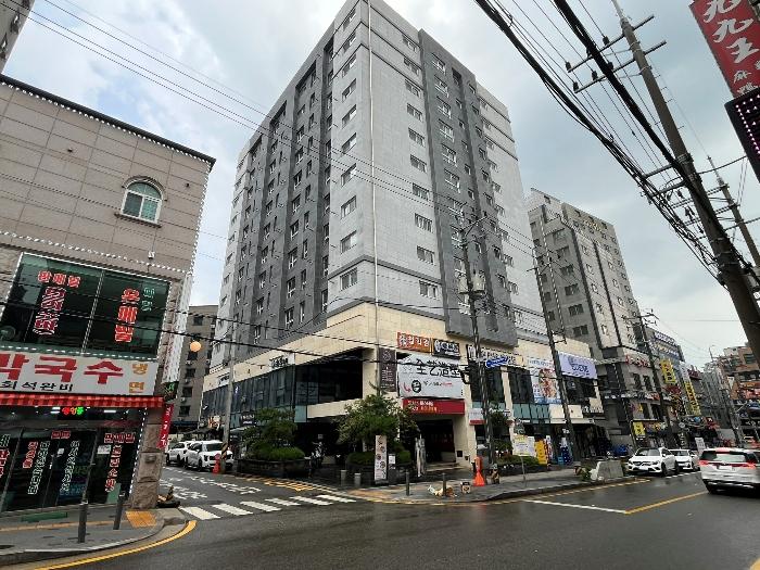 경기도 수원시 팔달구 갓매산로 66, 2층207호 (고등동,센트럴시티뷰) · 지번주소: 경기도 수원시 팔달구 고등동 300-16 법원경매 물건 대표사진