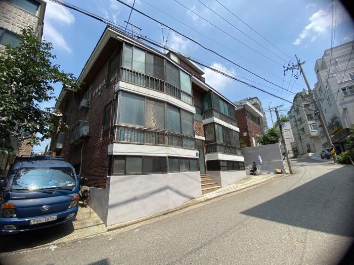 서울특별시 동작구 국사봉16길 17, 지하층1호 · 지번주소: 서울특별시 동작구 상도동 301-234 법원경매 물건 대표사진