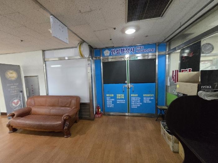 법원경매 2024타경80942 사진2 | 광주 서구 시청로96번길 근린상가 경매