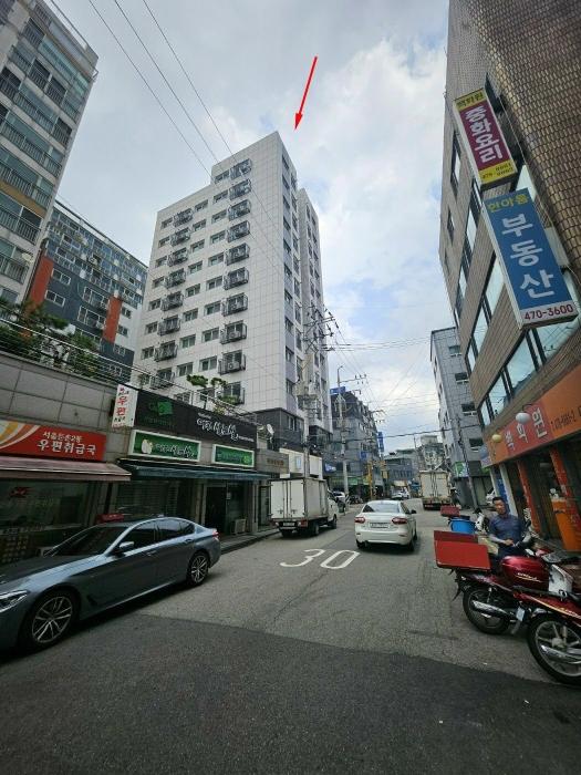 서울특별시 강동구 양재대로102길 17, 7층702호 (둔촌동,한울둔촌베아체) · 지번주소: 서울특별시 강동구 둔촌동 435-1 법원경매 물건 대표사진