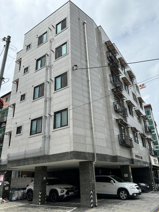 법원경매 2024타경111725 사진2 | 서울 성북구 정릉동 383-4 루마하우스정릉 (정릉로21길 8-35) 다세대주택 경매