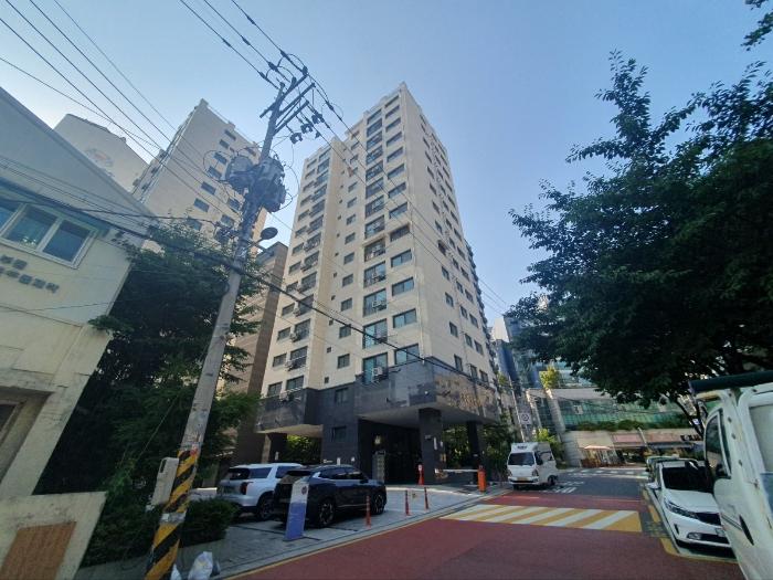 서울특별시 금천구 두산로11길 63, 제101동 제7층 제701호 (가산동, 금강노블레스) · 지번주소: 서울특별시 금천구 가산동 234-2 법원경매 물건 대표사진