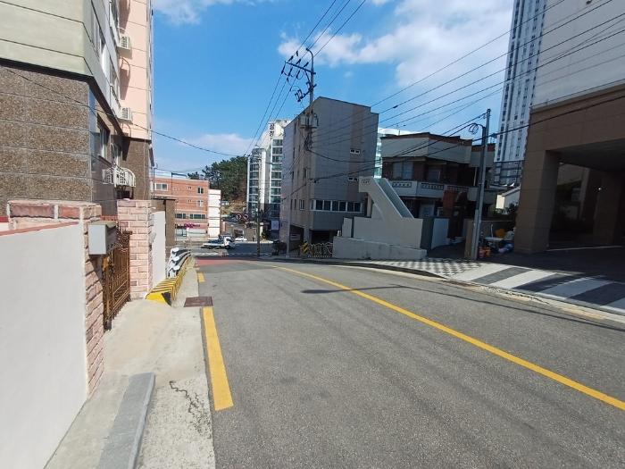 부산광역시 영도구 태종로384번길 17-14, 7층701호 (청학동,청학동아진펠리스) · 지번주소: 부산광역시 영도구 청학동 101-99 법원경매 물건 대표사진