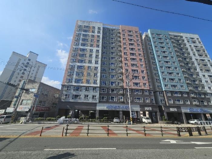 경상남도 창원시 의창구 동읍 의창대로 905, 제9층 제903호 · 지번주소: 경상남도 창원시 의창구 동읍 용잠리 215-18 법원경매 물건 대표사진