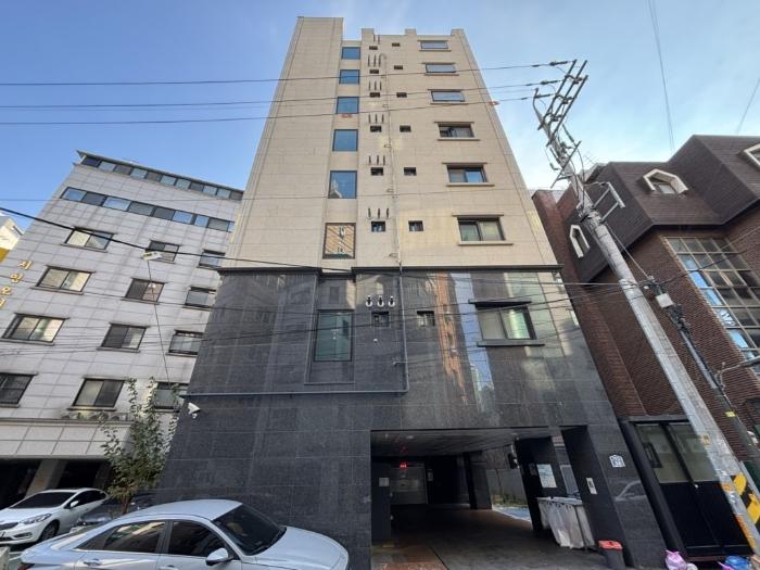 서울특별시 관악구 신림동5가길 13, 6층603호 (신림동,태양오피스텔) · 지번주소: 서울특별시 관악구 신림동 1437-19 법원경매 물건 대표사진