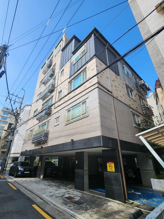 서울특별시 은평구 갈현로31길 13-6, 3층302호 (갈현동,가온리즈빌) · 지번주소: 서울특별시 은평구 갈현동 448-3 법원경매 물건 대표사진