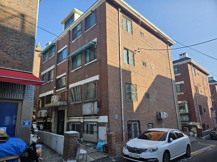 서울특별시 양천구 남부순환로36길 28, 제지하층 제1호 · 지번주소: 서울특별시 양천구 신월동 46-3 법원경매 물건 대표사진