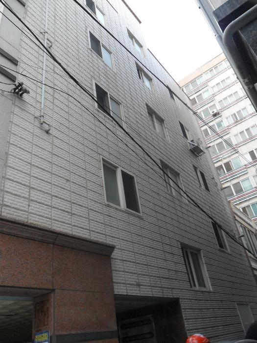 법원경매 2024타경61676 사진5 | 부산 연제구 중앙대로1065번길 다세대주택 경매