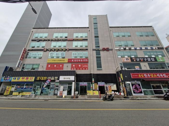 부산광역시 금정구 금강로 700, 1층158호 · 지번주소: 부산광역시 금정구 남산동 93-1 법원경매 물건 대표사진