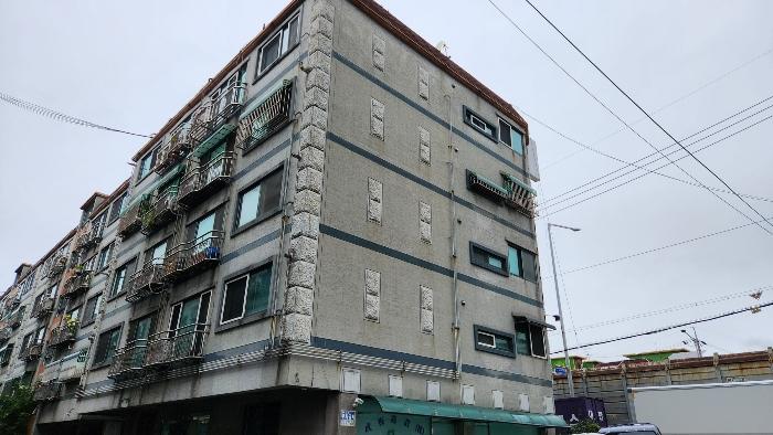 경기도 부천시 오정구 부천로440번길 28, 6동 5층 501호 (내동, 성진그린타운) · 지번주소: 경기도 부천시 오정구 내동 289-5 법원경매 물건 대표사진