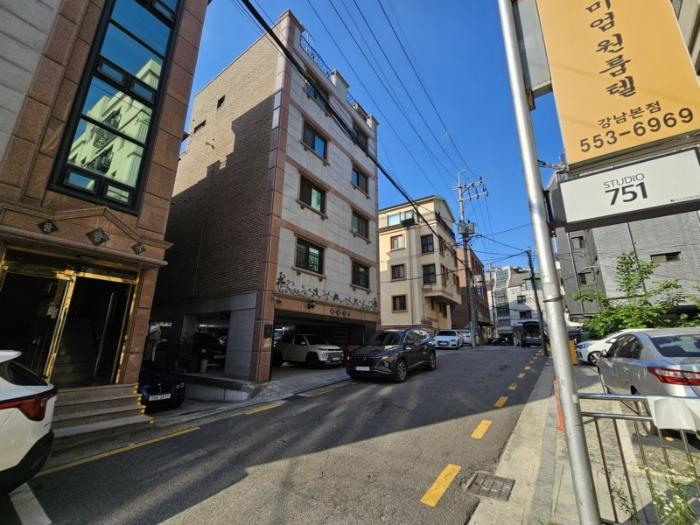 법원경매 2024타경109242 사진2 | 서울 강남구 역삼동 750-28 근린주택 경매