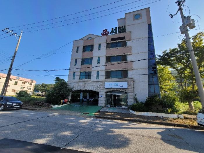 충청남도 태안군 근흥면 신진도리 438 법원경매 물건 대표사진