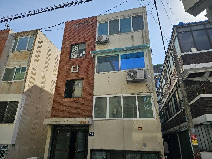 인천광역시 미추홀구 길파로41번길 79-2, 3층301호 · 지번주소: 인천광역시 미추홀구 주안동 10-23 법원경매 물건 대표사진