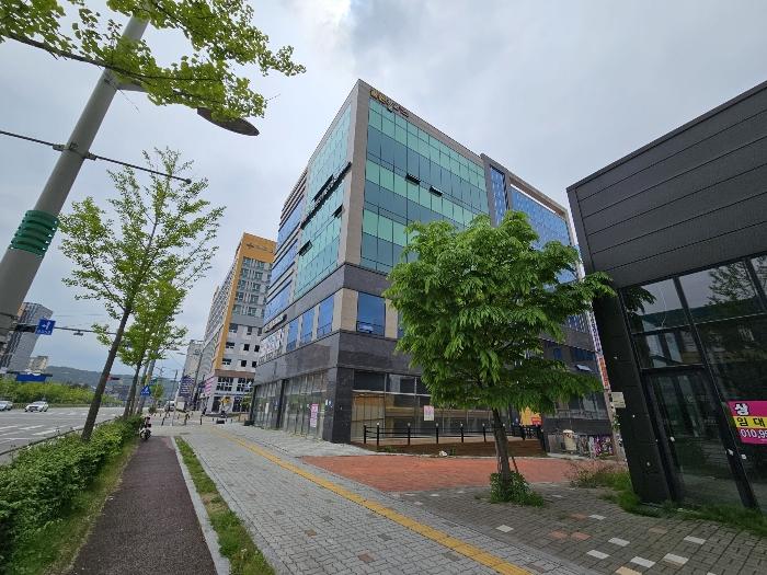 충청북도 음성군 맹동면 산학로 21 5층504호 (골든플러스) 법원경매 물건 대표사진