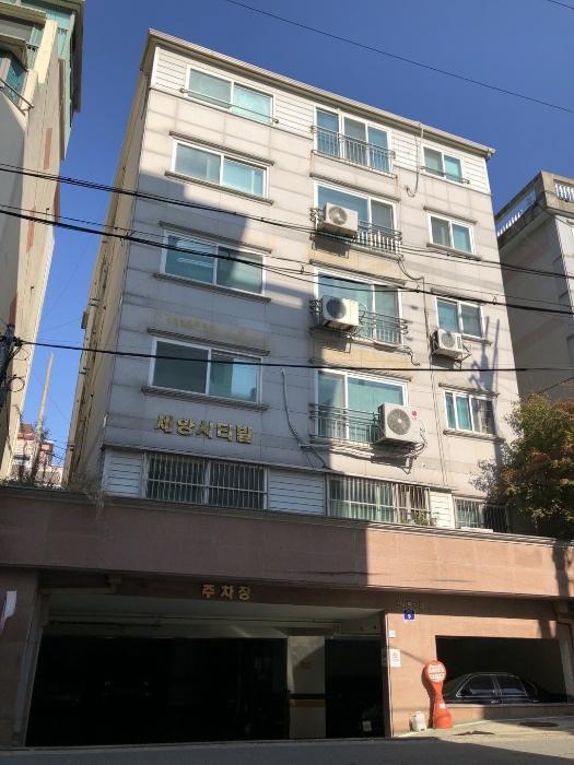 서울특별시 은평구 갈현로2길 9, 4층401호 · 지번주소: 서울특별시 은평구 신사동 1-128 법원경매 물건 대표사진