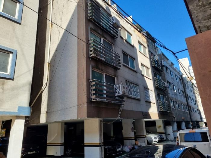 인천광역시 미추홀구 주안로35번길 8-7, 3층302호 · 지번주소: 인천광역시 미추홀구 주안동 478-33 법원경매 물건 대표사진