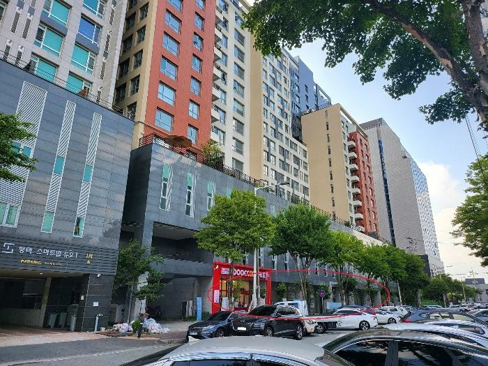 경기도 평택시 포승읍 평택항로184번길 3-40, 1층114호 (더스위트하버) · 지번주소: 경기도 평택시 포승읍 만호리 574-7 법원경매 물건 대표사진