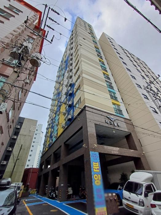 부산광역시 사상구 광장로87번길 77, 2층208호 (괘법동,파크블루11차) · 지번주소: 부산광역시 사상구 괘법동 270-9 법원경매 물건 대표사진