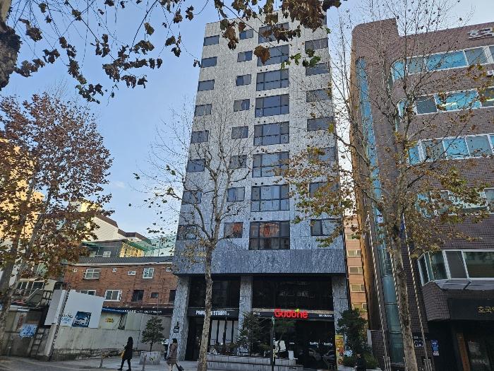 서울특별시 강동구 천중로 208, 4층 402호 (길동,더힐스빌) · 지번주소: 서울특별시 강동구 길동 350-3 법원경매 물건 대표사진