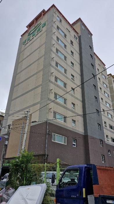경상북도 포항시 북구 중흥로191번길 41, 3층 302호 (죽도동,주남메트로) · 지번주소: 경상북도 포항시 북구 죽도동 639-8 법원경매 물건 대표사진