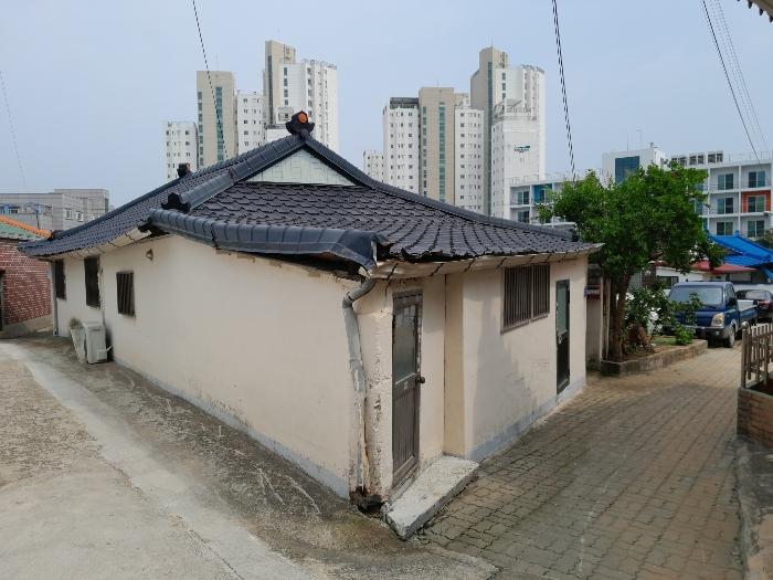 2024타경56304 법원경매 사진3 | 충남 서산시 주택건물 경매