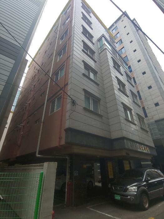 2023타경61525 법원경매 사진2 | 부산 부산진구 도시형생활주택 경매