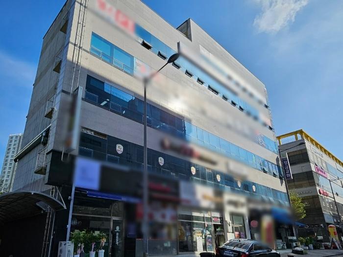 광주광역시 남구 효우2로26번길 18, 1동 4층 404호 · 지번주소: 광주광역시 남구 행암동 572 법원경매 물건 대표사진