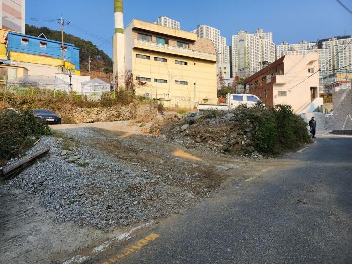 법원경매 2024타경5159 사진2 | 부산 사하구 신평동 311 대지 경매