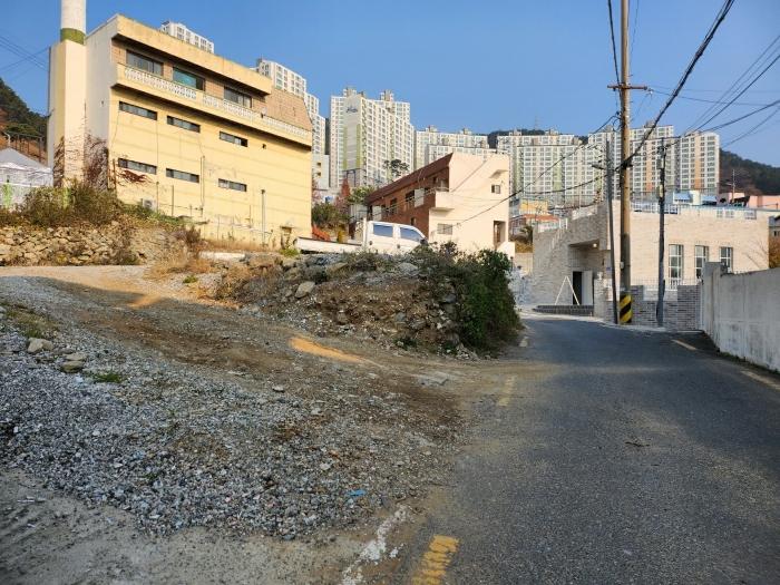 법원경매 2024타경5159 사진3 | 부산 사하구 신평동 311 대지 경매
