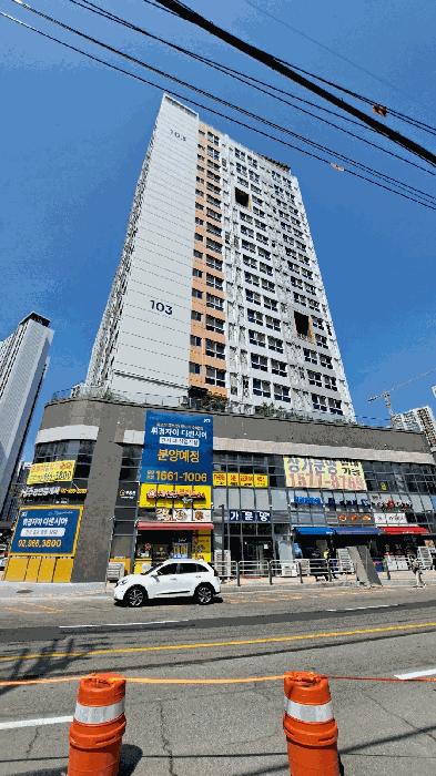 서울특별시 동대문구 휘경동 377 이문휘경지웰에스테이트 근린생활시설씨동 2층씨201호 법원경매 물건 대표사진