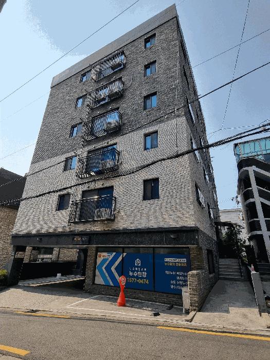 서울특별시 강서구 까치산로4길 85-6, 제5층 제501호 (화곡동, 아크로뷰) · 지번주소: 서울특별시 강서구 화곡동 102-288 법원경매 물건 대표사진